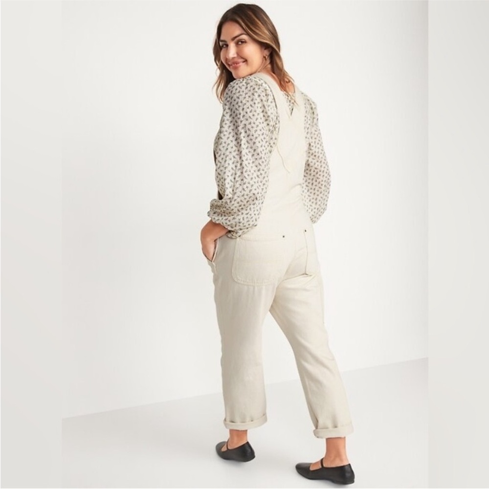Old Navy Slouchy Straight Ecru-Wash Workwear Jean Overalls Jumpsuit for Women